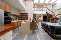 ¡TIKAL! Luxury 4BR Private Pool & Gym, 24/7 Security - Villas