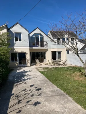 Villa in the center of Le Pouliguen, 3 minutes from the port -  Holiday Villas