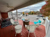 Adorable Downtown Black Mountain Retreat - Steps to Everything