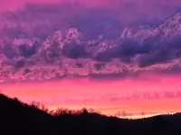 Authentic Cabin 5 Miles to Gsmnp & Cades Cove. Great Views. Easy Roads & Access