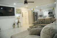 Spacious 4-bedroom  villa with AC and a Panoramic view on The ocean. - 3성급