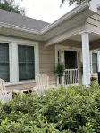 Charming 2-bedroom house in Monroe with AC, WiFi