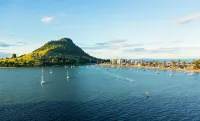 Capri on Pilot Bay - parking
