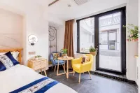 Xiangyue Hotel - Homestays