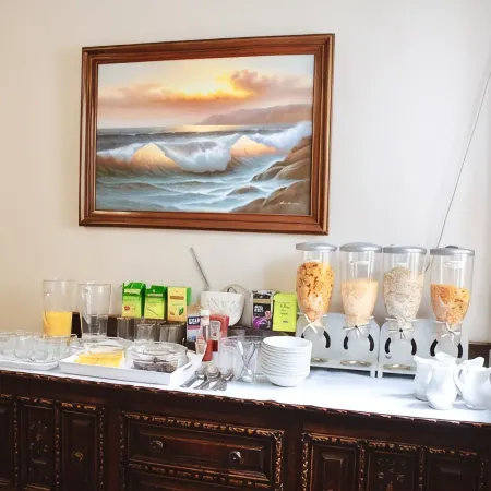 Helmsman Guesthouse