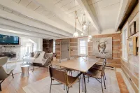 Cozy luxurious log cabin  near the rocky river