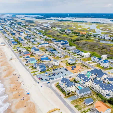 Ocean View, steps from sand, enjoy it all in your spacious 3-bedroom retreat