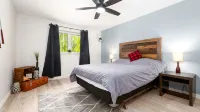 Wind Swept PinesNewly renovated, close to water 3 bedroom cottage - Boutique