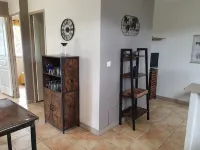 Comfortable 4/5-person gite with shared heated pool Sarlat/Cahors