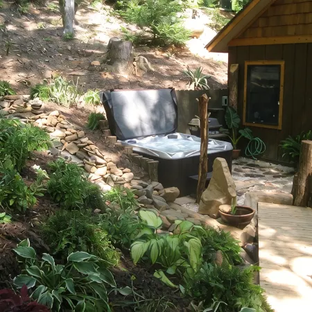 Private Getaway-17 miles to Asheville,  Hot Tub & Fireplace, Pet Friendly