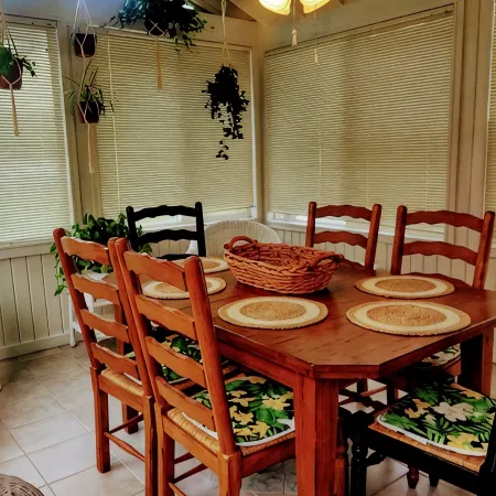 Great Lakes Getaway Cottage w/ Private Beach Access & More