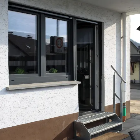 Ferienwohnung für bis zu 10 Personen im Nationalpark Eifel. Nähe zum Rursee