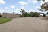 Sea Breeze - Spacious home with lovely ocean views - 4-Star