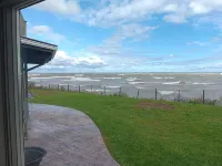 Pelican Point - Private Retreat - just 4 miles to downtown Sheboygan - 4-Star