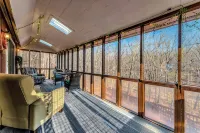 Cozy Scenic Mountain Getaway Hot Tub, Sauna & Game Room near Bushkill & Shawnee - 3-Star