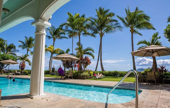 Lahaina Shores 406 Beach Front Mountain View
