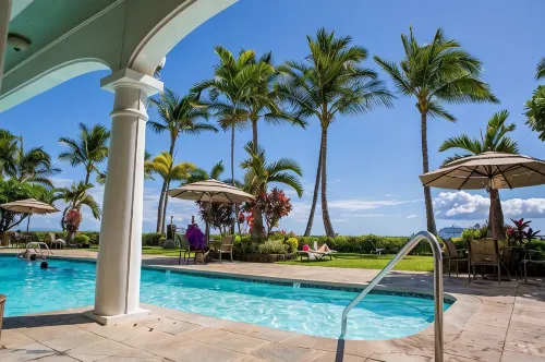 Lahaina Shores 406 Beach Front Mountain View - Pools