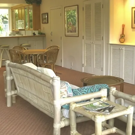 Beautiful Romantic Hanalei Honeymoon Vacation Rental Steps/Beach TVNC 1280