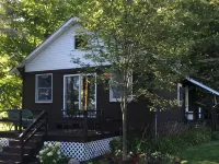 Newly Remodeled-Lakefront Cabin on 4th Lake w/Dock & Kayaks. Trail 5 Access ウェッブのホテル