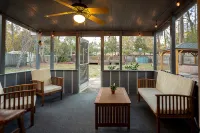 Orange Blossom Retreat | Hot Tub, Pool, and Game Room! - 3성급