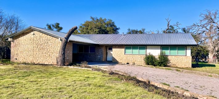 NEW Modern Hill Country Hideaway Hotels in Burnet County