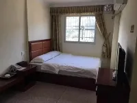 Xinhuang Business Hotel - Mountain view