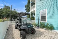 Heated Poolside Oasis, near Pleasure Pier - Golf cart included! - مسبح خاص
