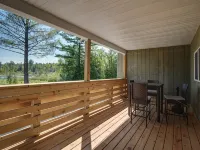 Private Hot Tub! KING Size Bed Traverse City 18 miles *Crystal Mountain 17 miles Hotels in Interlochen