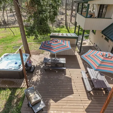 Near 2 Yosemite Entrances - Hot Tub - Fire Pit - Wood Burning Stove - Pets OK