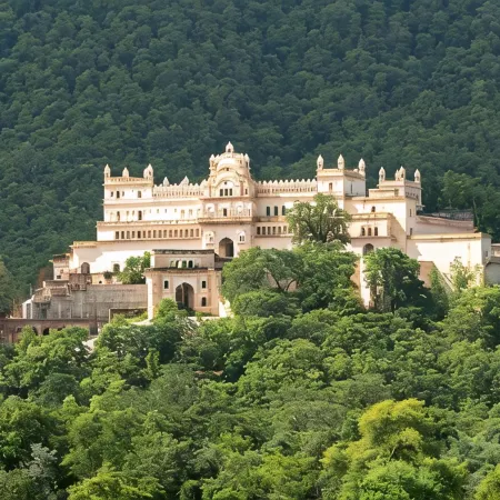 The Oberoi Rajgarh Palace