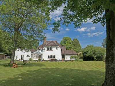 Woodacre B & B