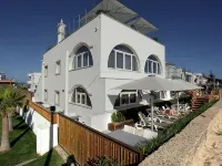 Golden Beach Guest House & Rooftop Bar Hoteles en Faro