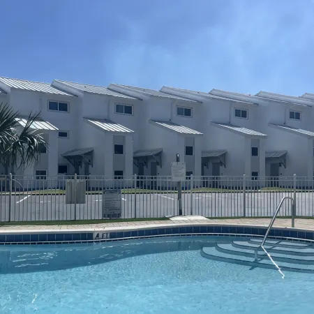 PRIVATE BEACH-You deserve this-Luxury ground-level 1-bedroom ON THE BEACH on 30A
