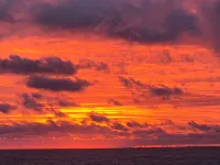 Private access to the beach! Sleeps 9. - 2-Star