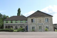 Logis Auberge de La Plaine - 2-Star