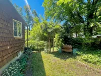 Spacious Spring Lake Retreat • Beach Access • Sleeps 8 • Family & Pet Friendly - Beach