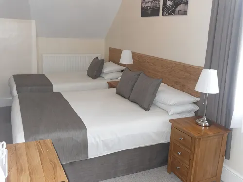 Powys Lodge