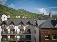 Hotel Restaurant Pessets & Spa - Pools