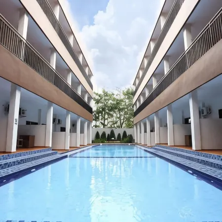 Grand Batu Inn