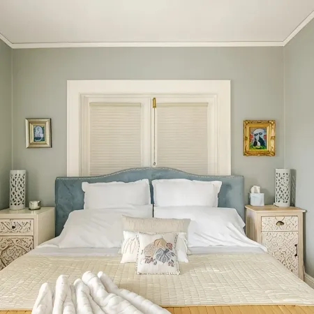 Gem by the water - Charming 2-bedroom house in fabulous Stamford with AC, WiFi