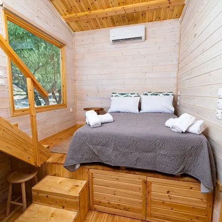 1 Bedroom Cottage in Agios Nikolaos Hotels in Elation