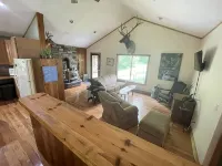 Quiet place to land near Lake Michigan, Crystal Lake, Trails, Fishing, and more! - 4-Star