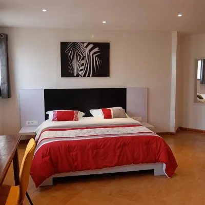 Maison d'hôtes Opanoramic Hotels near Liberte