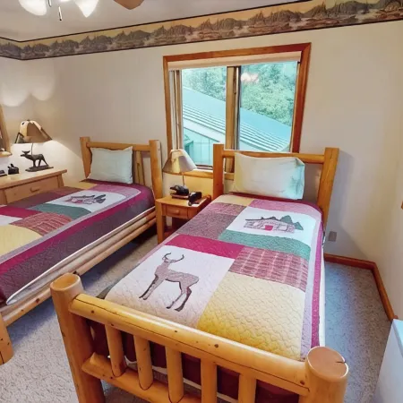 Superior Sanctuary on Lake Superior. Just 6 mi from Lutsen Mountain ski resort!