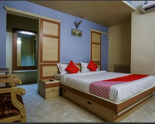 Hotel Tara International Hotels near Laad Bazaar