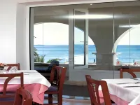 BG Nautico Ebeso Hotels near Figueretes Beach