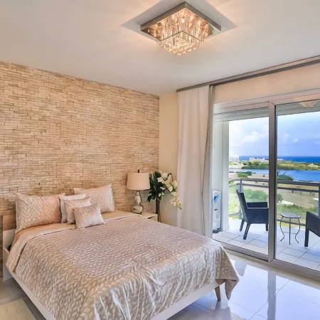 Skyline Luxury Condo