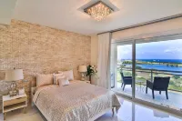 Skyline Luxury Condo