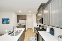 Stylish 3 Bedroom Oasis Near Katy Mills - 4-Star