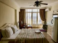 Alexander The Great Hotel Hotel berhampiran Stesen Misr